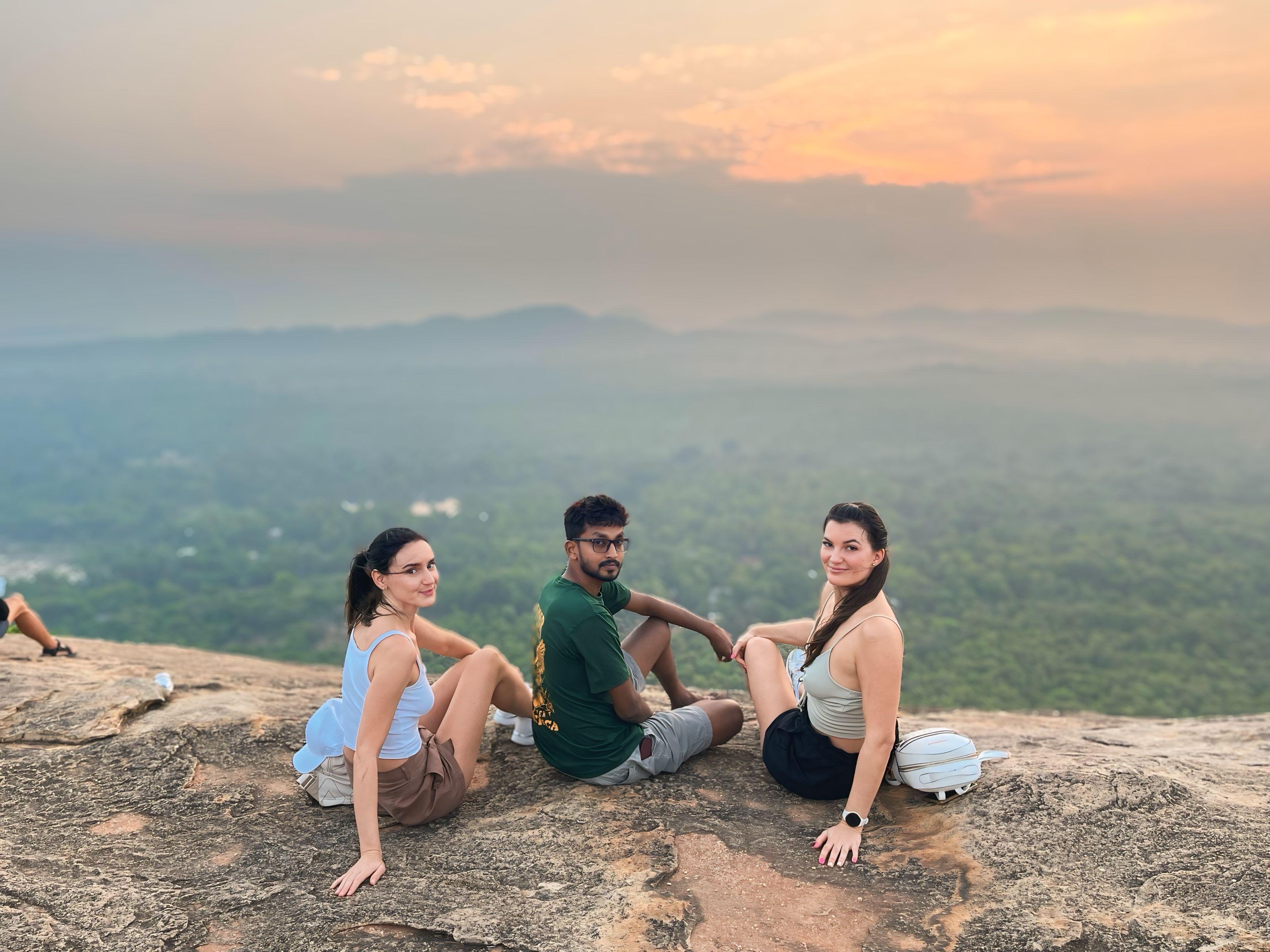 Pidurangala Sunrise Hike Experience